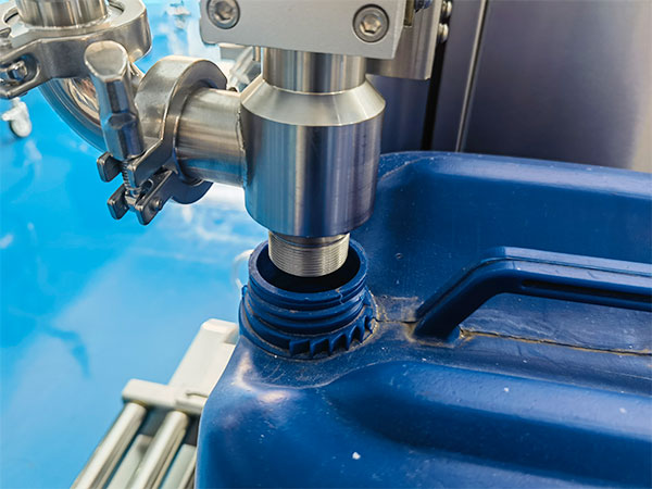 稱重式醬料灌裝機(jī)