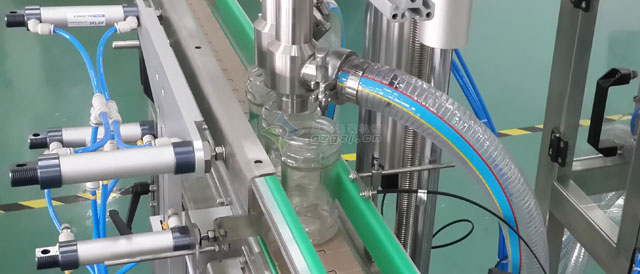 雙頭攪拌式醬料灌裝機(jī),豆豉醬灌裝機(jī)