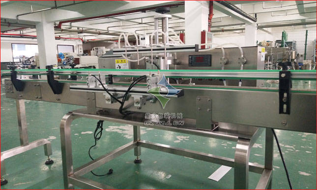 小型液體四頭磁力泵灌裝機(jī),小瓶漱口水自動(dòng)灌裝機(jī)