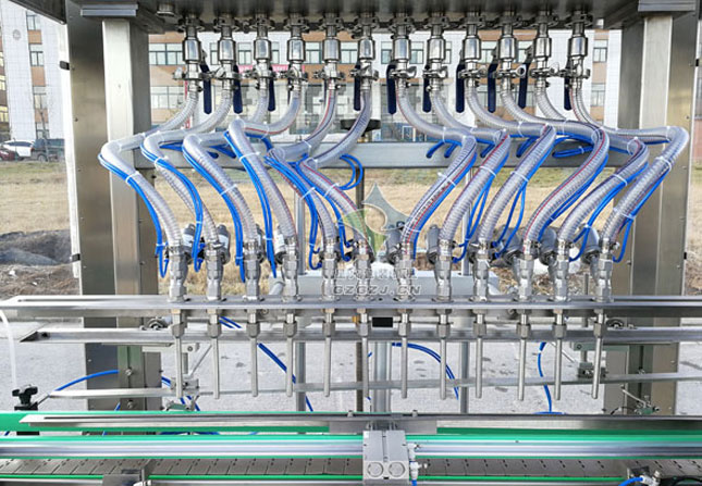 十二頭直流式液體灌裝生產(chǎn)線